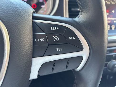 Used 2017 Dodge Charger SXT w/ Navigation & Travel Group RWD image 21