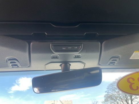 Used 2023 Jeep Wrangler Sahara image 23