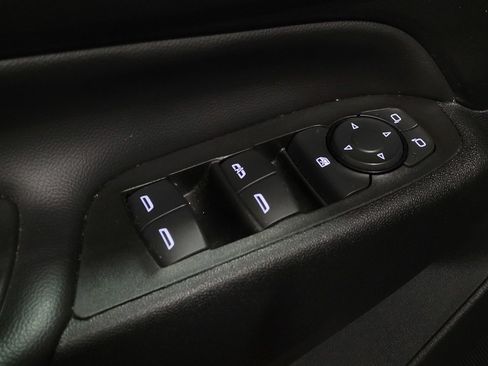 Used 2023 Chevrolet Equinox LT image 27