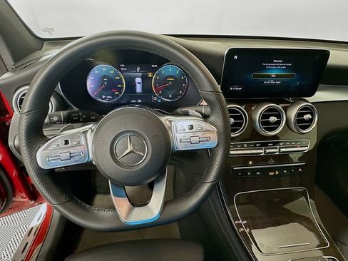Used 2021 Mercedes-Benz GLC 300 image 11