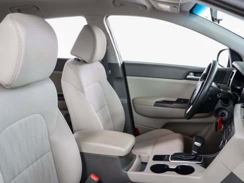 Used 2019 Kia Sportage LX image 26
