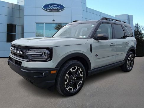 Certified 2024 Ford Bronco Sport Outer Banks w/ Tech Package AWD/4WD image 4