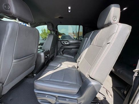 Used 2023 Chevrolet Suburban RST w/ Max Trailering Package RWD image 13