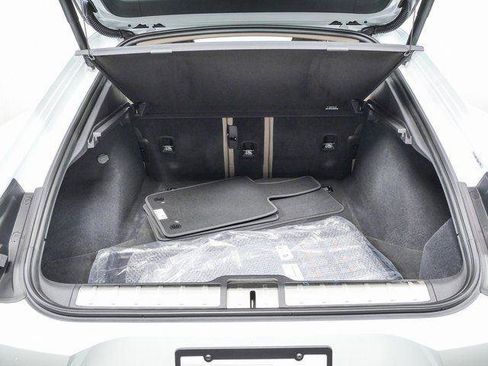 New 2026 Porsche Panamera image 31