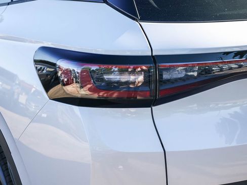 New 2025 Volkswagen ID.4 Pro S image 9