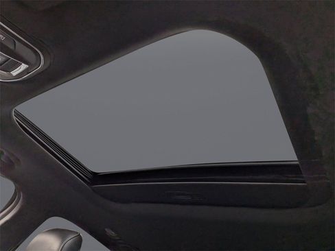 Used 2023 Jeep Grand Cherokee Altitude image 22