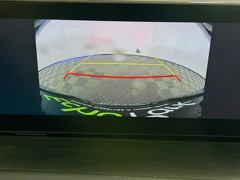 Used 2025 MAZDA MAZDA3 s image 23