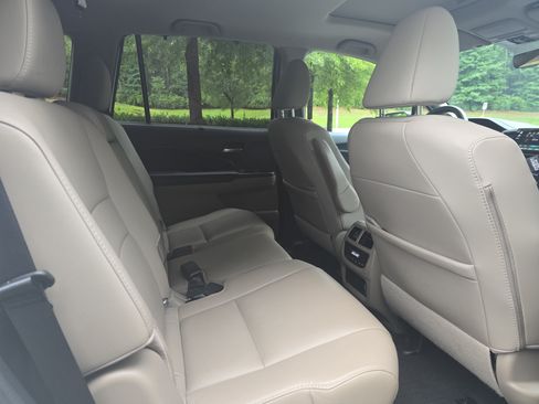 Used 2021 Honda Pilot EX-L image 11
