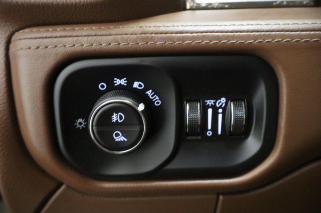 Used 2021 RAM 2500 Limited AWD/4WD image 34