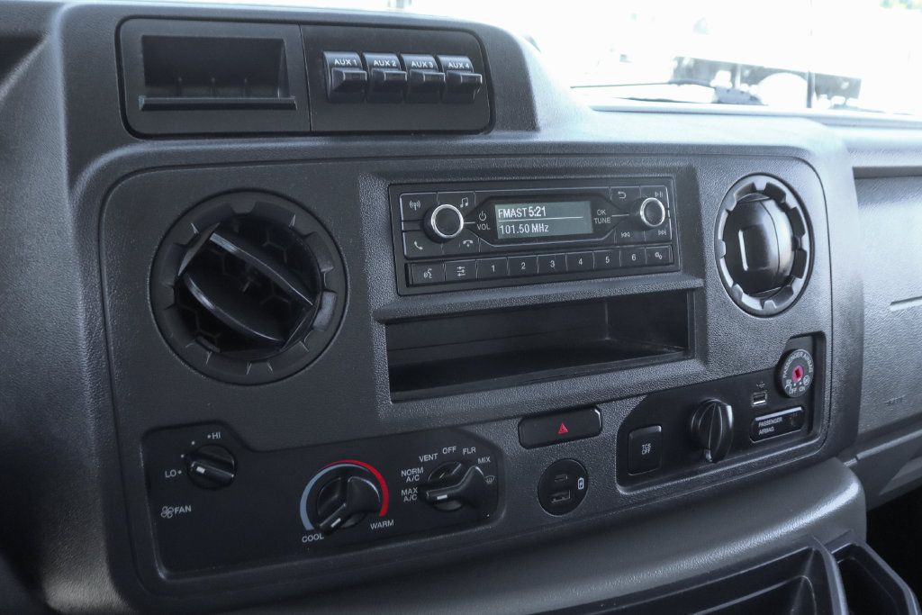 Used 2024 Ford E-450 and Econoline 450 Super Duty w/ Power Windows & Locks Group RWD image 25