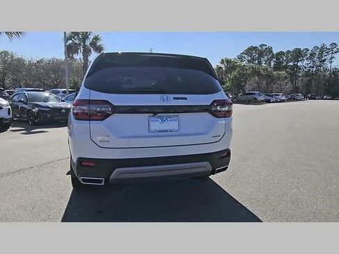 Used 2025 Honda Pilot Touring image 22