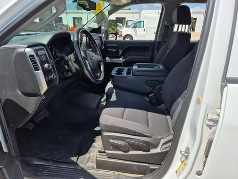 Used 2016 Chevrolet Silverado 2500 LT w/ Snow Plow Prep Package AWD/4WD image 9