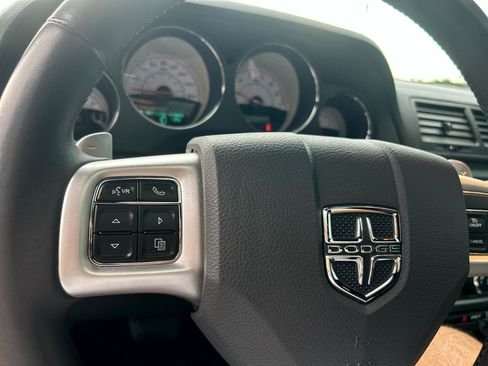 Used 2014 Dodge Challenger R/T image 23