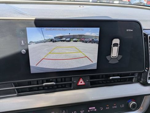 Used 2023 Kia Sportage EX AWD/4WD image 14