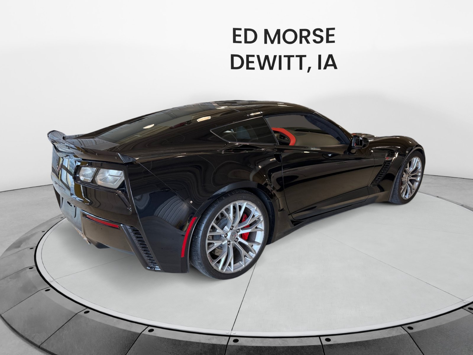 Used 2016 Chevrolet Corvette Z06 w/ 3LZ Preferred Equipment Group RWD image 5