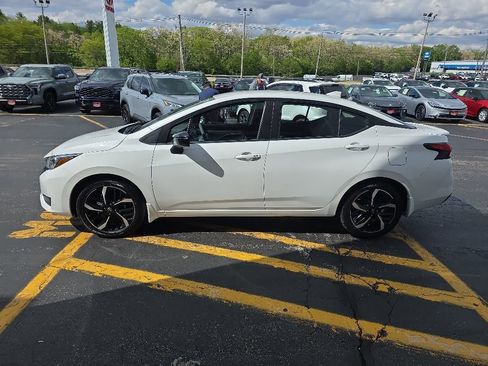 Certified 2025 Nissan Versa SR w/ Trunk Package FWD image 7