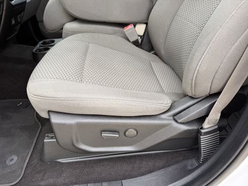 Used 2019 Ford F150 XLT w/ Trailer Tow Package image 28