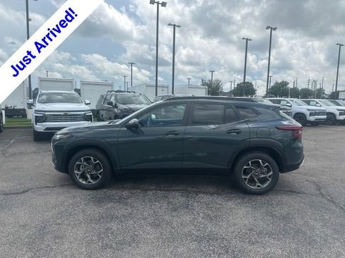 New 2026 Chevrolet Trax LT FWD image 6