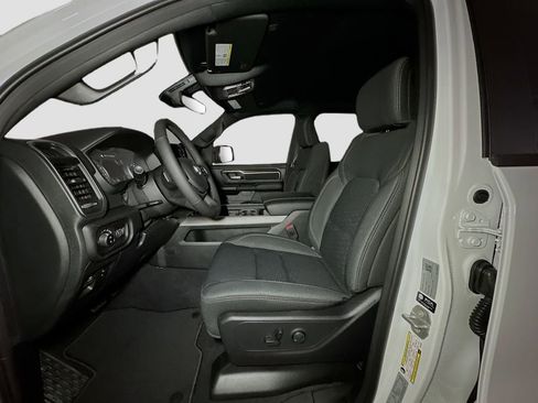 New 2026 RAM 1500 4x4 Crew Cab image 14