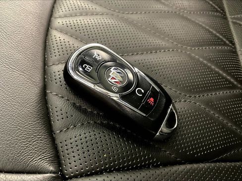 Used 2023 Buick Enclave Avenir FWD image 36