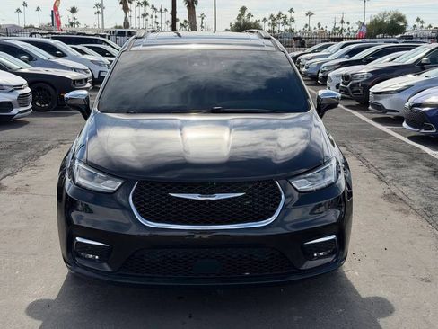 Used 2022 Chrysler Pacifica Limited FWD image 13