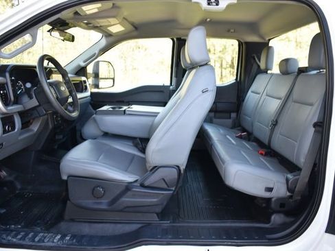 Used 2023 Ford F250 XL w/ FX4 Off-Road Package AWD/4WD image 11
