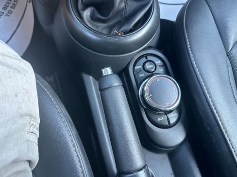 Used 2019 MINI Cooper Convertible w/ Signature Upholstery Package image 9