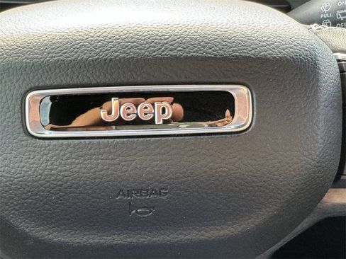 New 2024 Jeep Grand Cherokee Limited w/ Black Appearance Package image 25