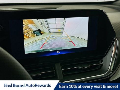 New 2025 Chevrolet Trax RS w/ Sunroof Package image 9