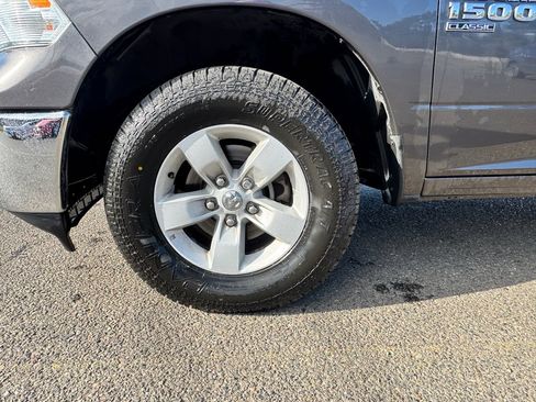 Used 2024 RAM 1500 Classic SLT image 19