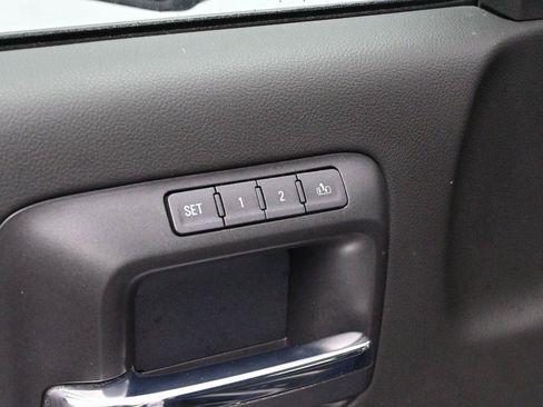 Used 2019 GMC Sierra 2500 Denali w/ Duramax Plus Package AWD/4WD image 10