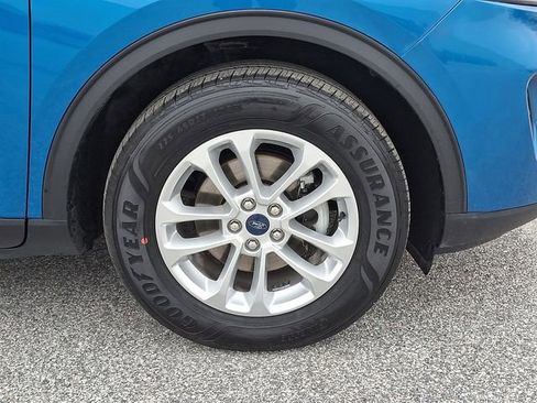 Used 2021 Ford Escape SE w/ Cold Weather Package image 11