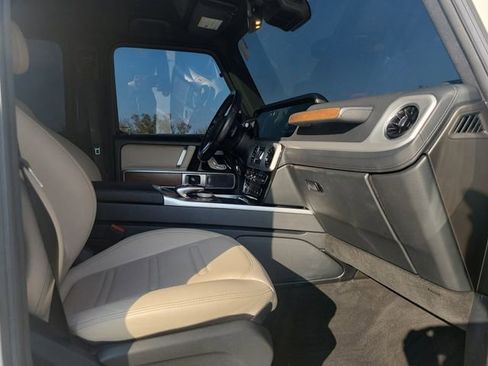 Used 2021 Mercedes-Benz G 550 image 21