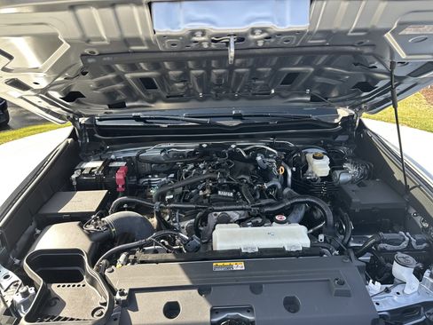 Certified 2025 Toyota Tacoma TRD Sport image 33