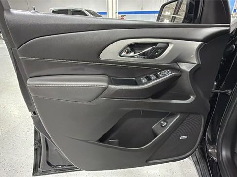 Certified 2023 Chevrolet Traverse LT w/ LT Premium Package image 11