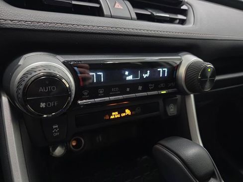 Certified 2025 Toyota RAV4 XLE image 20