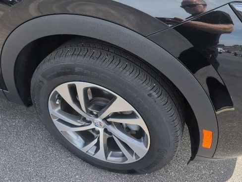 Used 2023 Buick Envision Essence AWD/4WD image 13