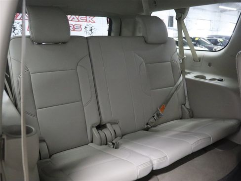 Used 2020 GMC Yukon XL Denali w/ Denali Ultimate Package AWD/4WD image 19