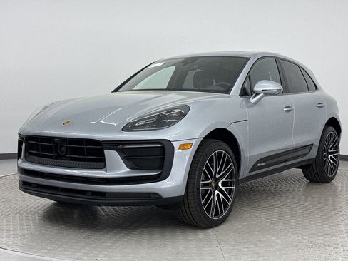 New 2025 Porsche Macan image 1