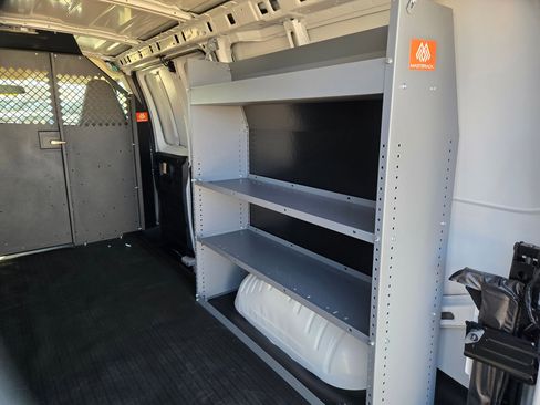 New 2025 Chevrolet Express 2500 w/ Driver Convenience Package image 27