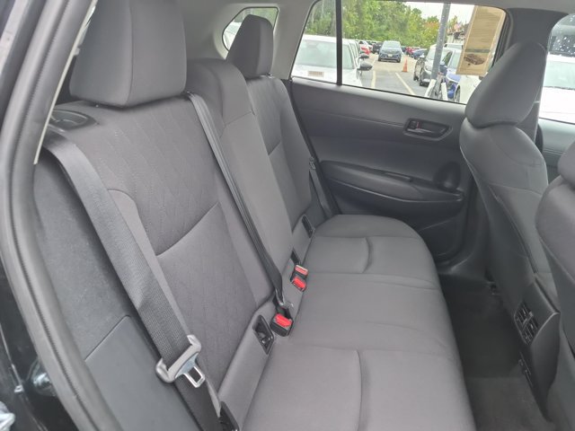 Used 2025 Toyota Corolla Cross LE FWD image 29