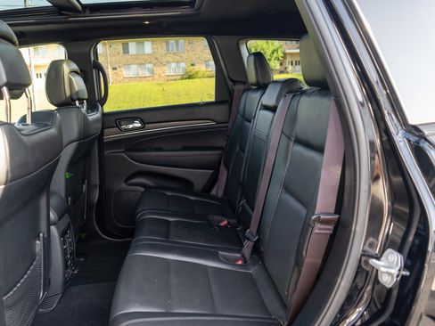 Used 2019 Jeep Grand Cherokee High Altitude AWD/4WD image 29