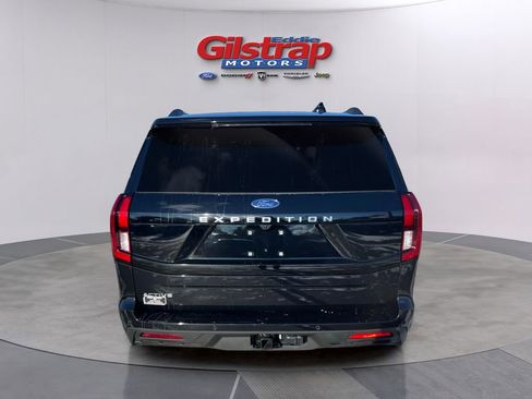 Used 2025 Ford Expedition Active AWD/4WD image 4