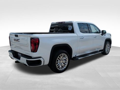 Used 2022 GMC Sierra 1500 Denali AWD/4WD image 5