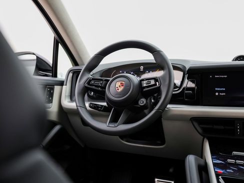 New 2026 Porsche Cayenne S image 26