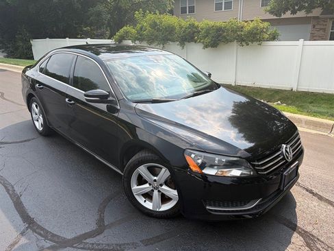 Used 2013 Volkswagen Passat 2.5 SE FWD image 1