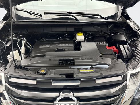 Used 2024 Nissan Pathfinder SL image 29