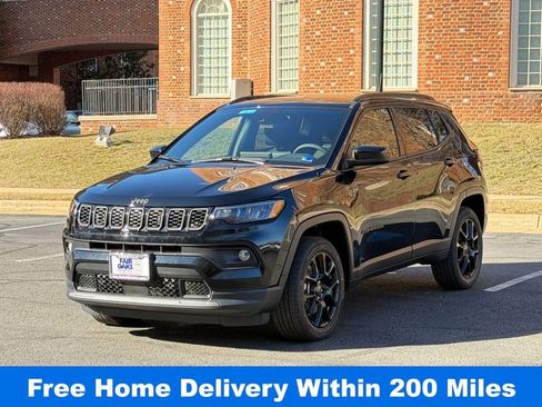 New 2026 Jeep Compass Latitude w/ Sun and Sound Group image 2