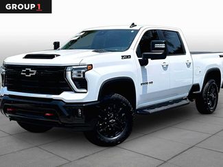 Used 2025 Chevrolet Silverado 2500 LT w/ Trail Boss Package AWD/4WD video 1