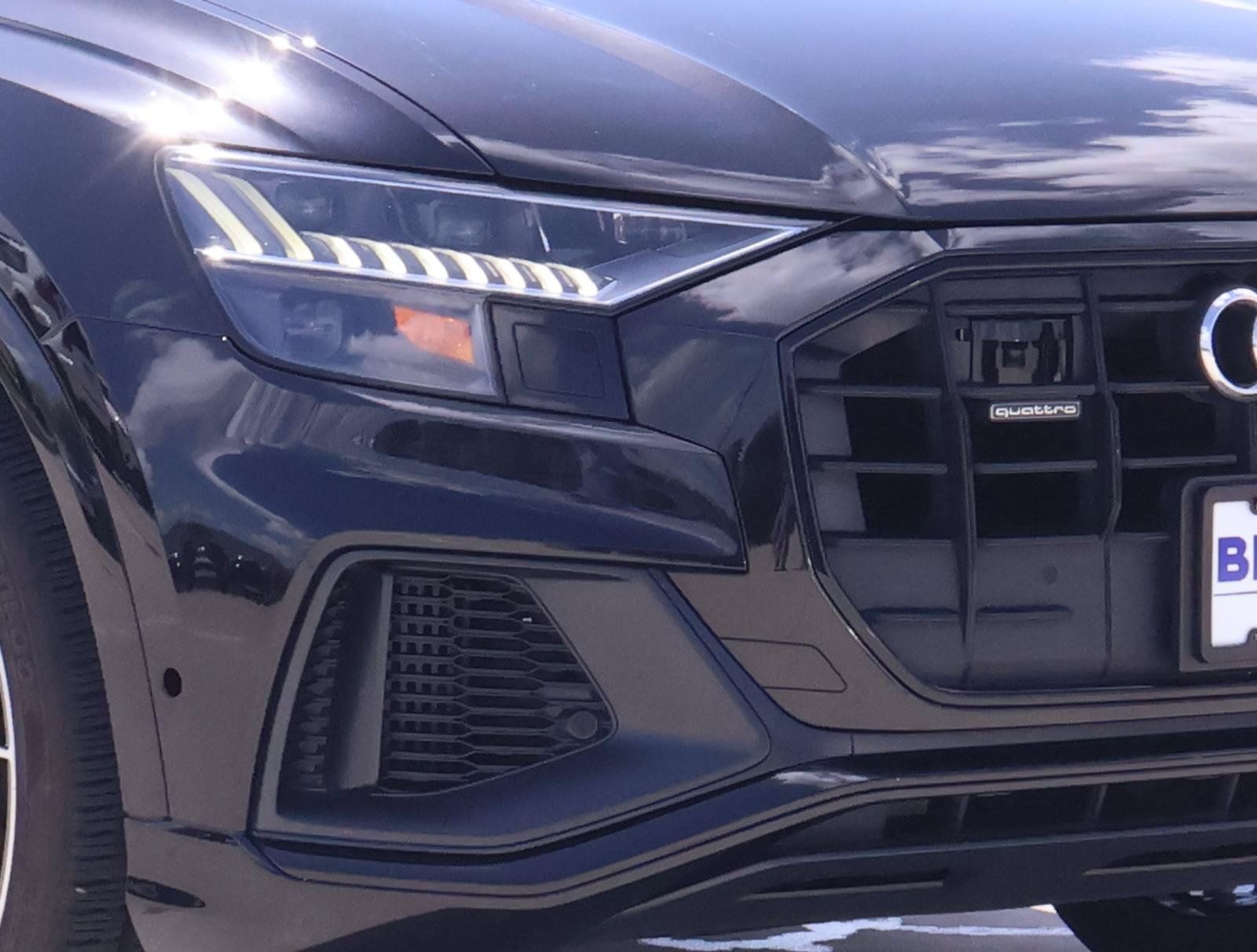 Used 2019 Audi Q8 Prestige w/ Year 1 Package AWD/4WD image 8